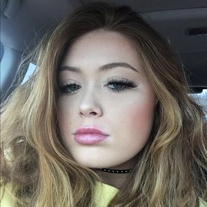 Meet your Posher, Abby